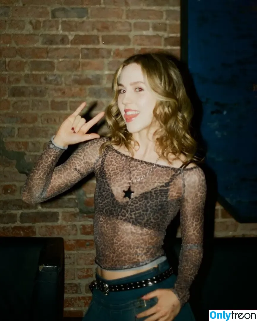 Kacey Fifield голая photo #0046 (kaceyfifield)
