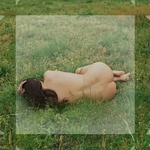 Kacey Musgraves / spaceykacey nude photo #0013