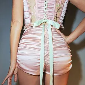 Kacey Musgraves / heavenlyyhazel / spaceykacey nude photo #0135