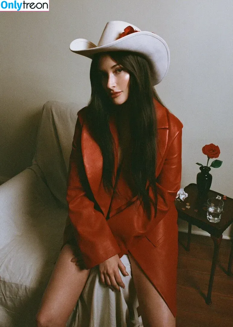 Kacey Musgraves nude photo #0034 (spaceykacey)