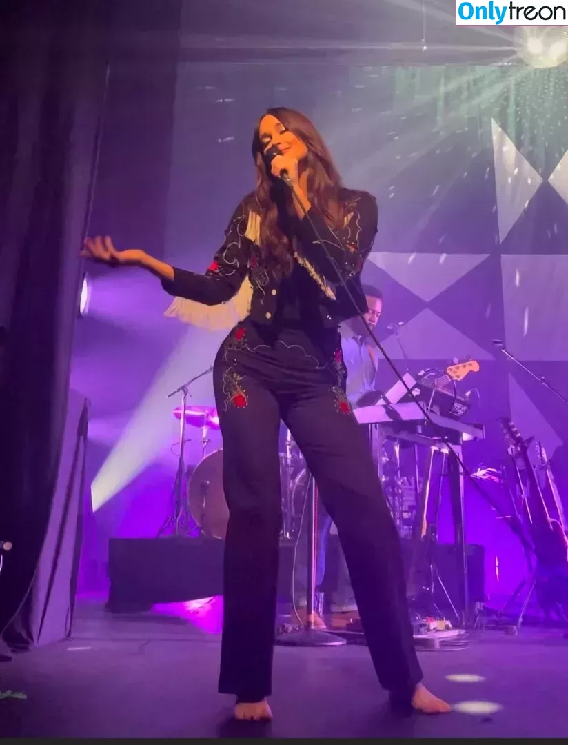 Kacey Musgraves голая photo #0051 (heavenlyyhazel / spaceykacey)