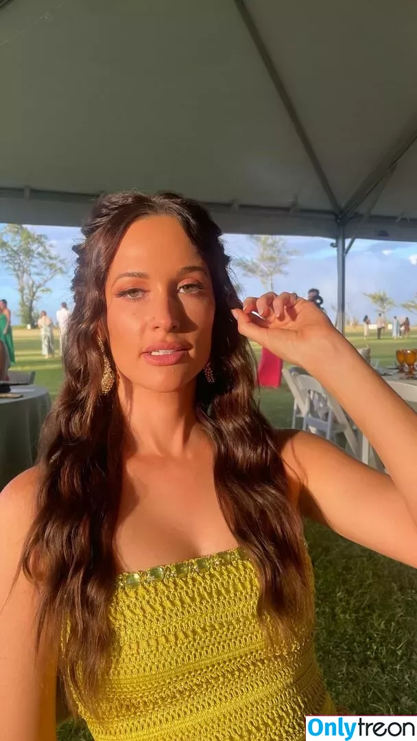 Kacey Musgraves nude photo #0164 (heavenlyyhazel / spaceykacey)