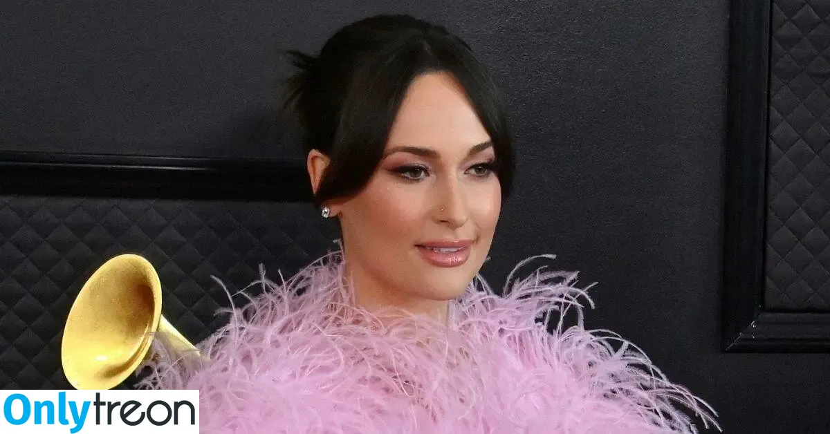 Kacey Musgraves голая photo #0305 (heavenlyyhazel / spaceykacey)