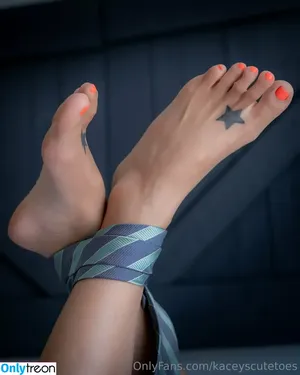kaceyscutetoes / kaceyknits nude photo #0026