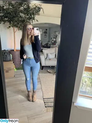 Kacieblue / kaci.blue / kacielu nude photo #0003