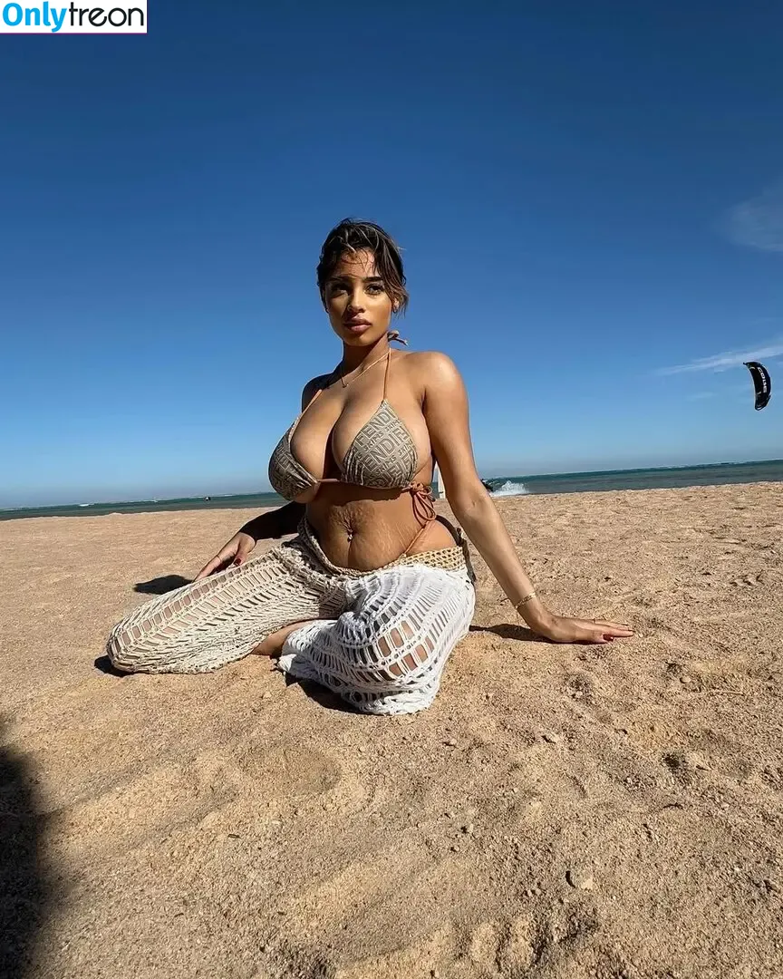 Kadelle Samuals nude photo #0020 (Kadellesamuals_)