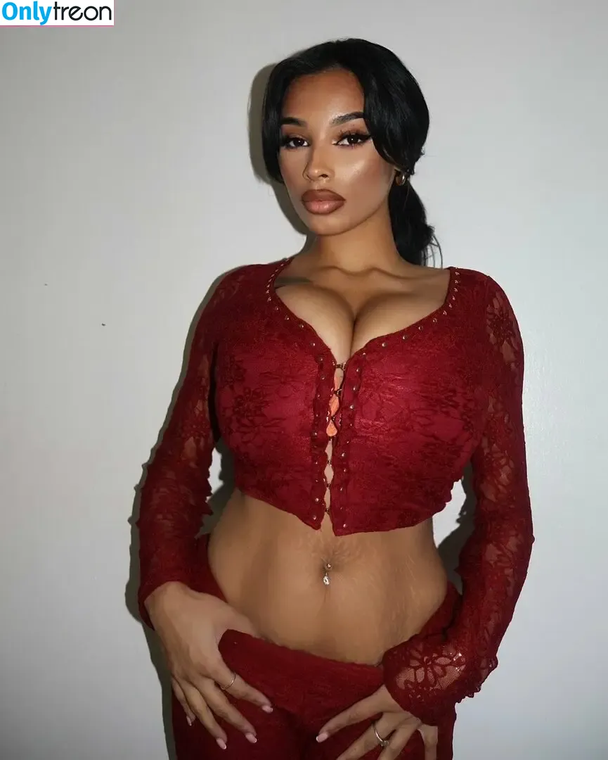 Kadelle Samuals nude photo #0032 (Kadellesamuals_)