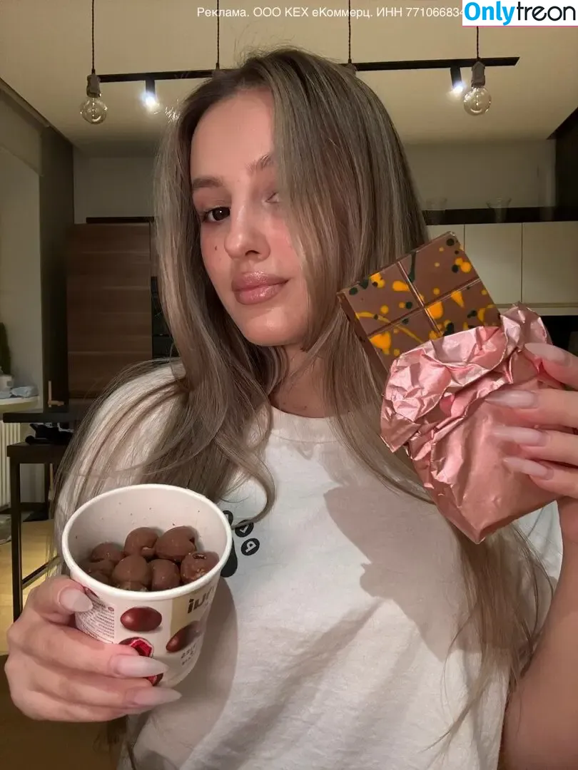 kae4ka nude photo #0011 (kake4u / whatkayawants)
