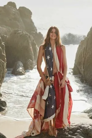 Kaia Gerber / KaiaGerber фото голая #0138