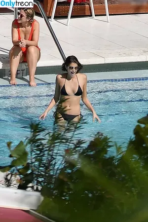 Kaia Gerber / KaiaGerber nude photo #0657