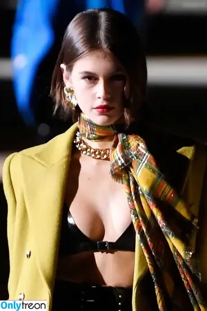 Kaia Gerber / KaiaGerber фото голая #0754