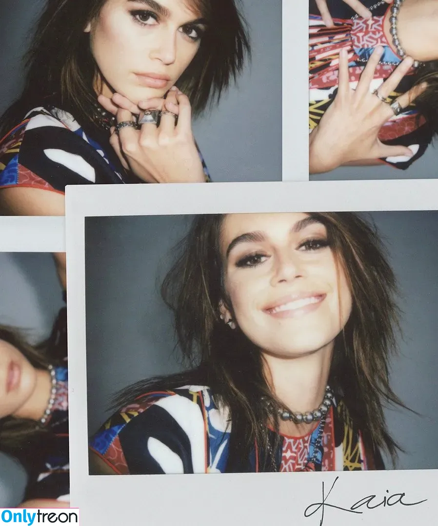 Kaia Gerber голая photo #0012 (KaiaGerber)