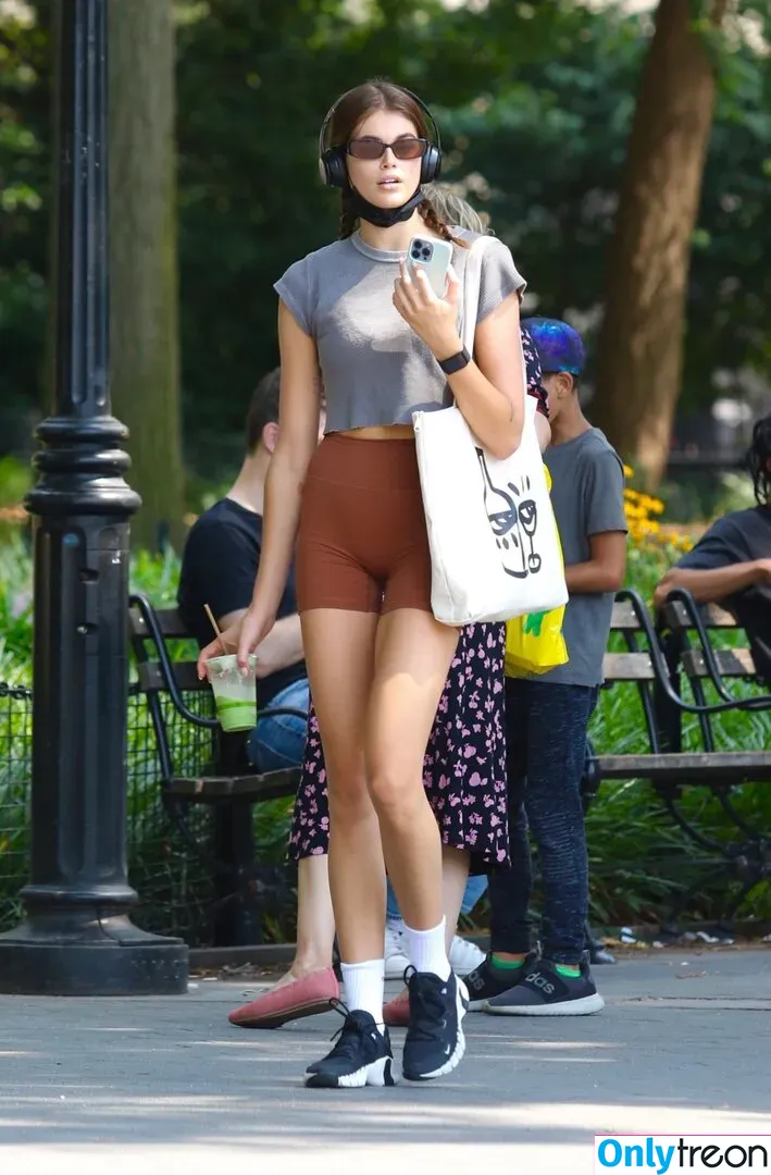 Kaia Gerber голая photo #0049 (KaiaGerber)