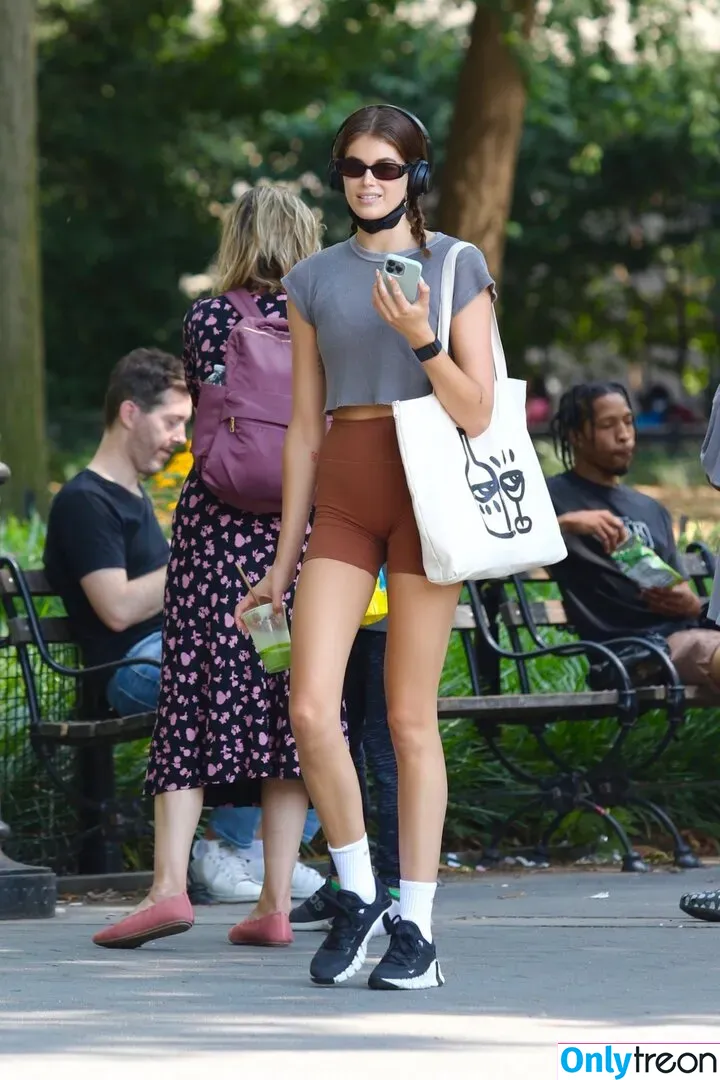 Kaia Gerber голая photo #0053 (KaiaGerber)
