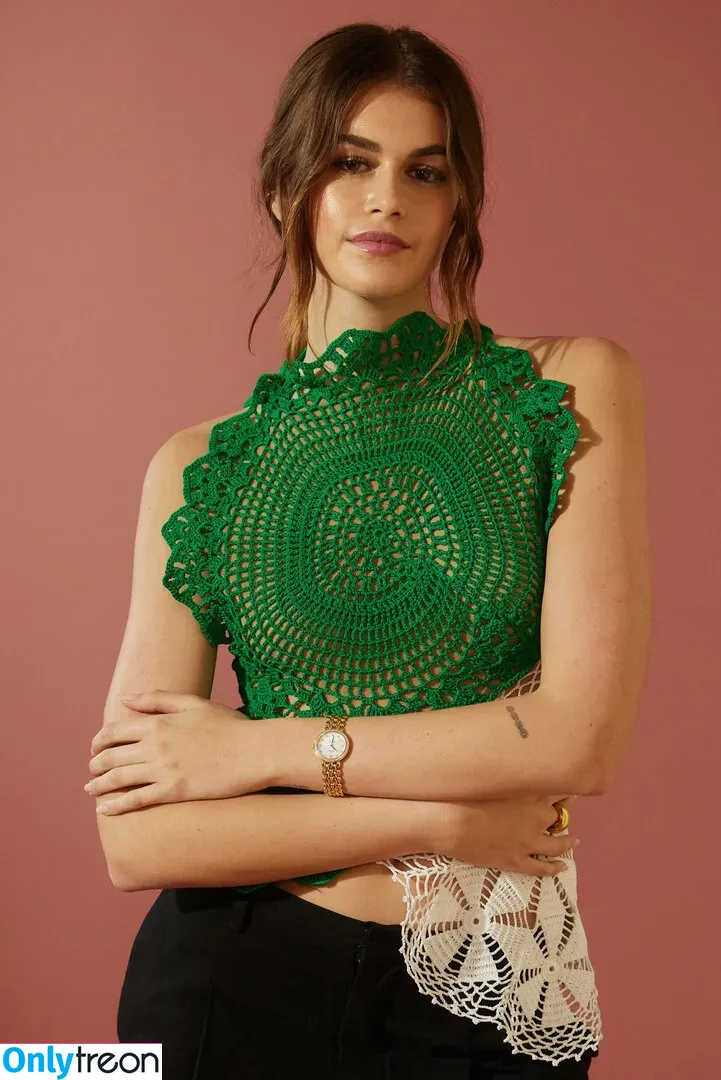 Kaia Gerber nude photo #0159 (KaiaGerber)