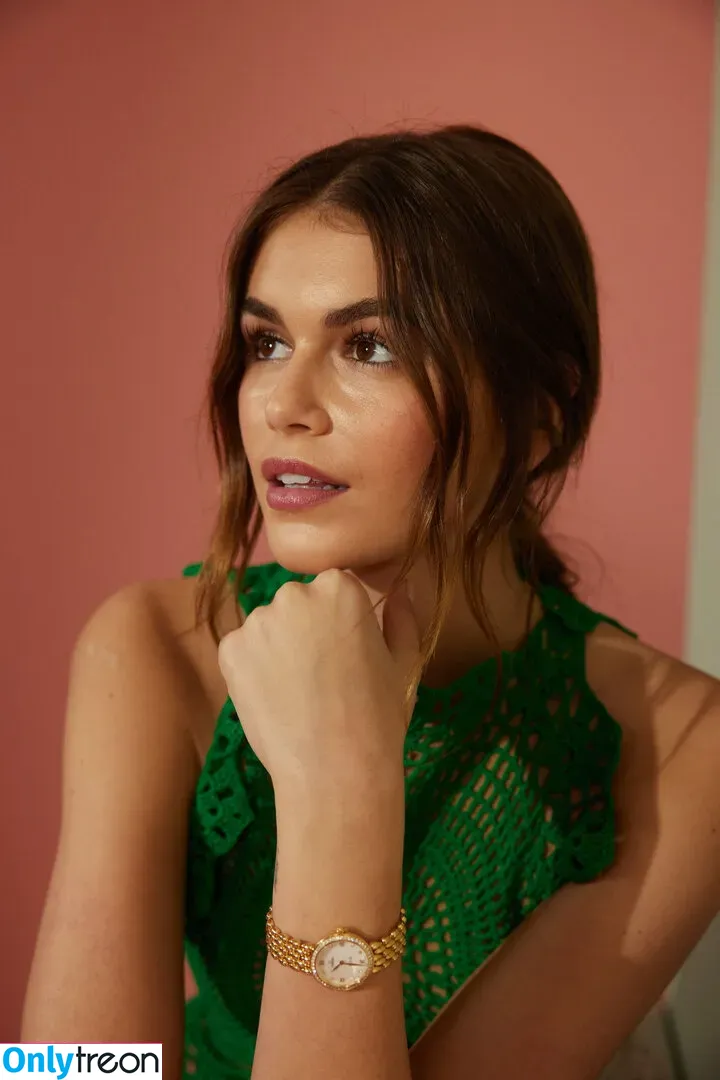 Kaia Gerber nude photo #0160 (KaiaGerber)