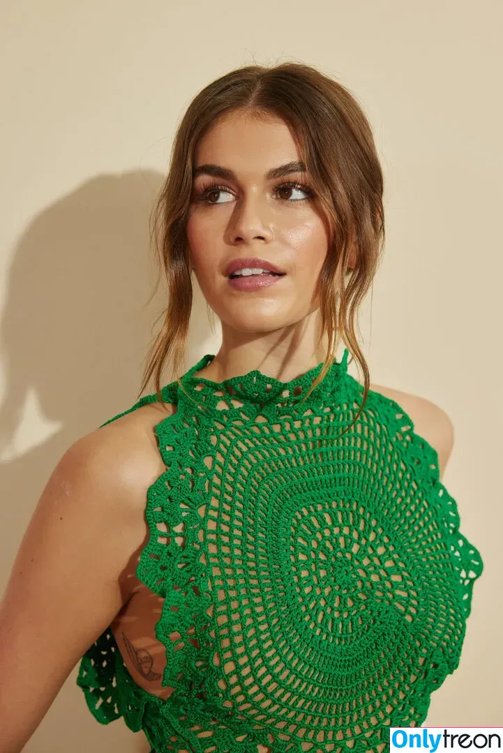 Kaia Gerber голая photo #0163 (KaiaGerber)