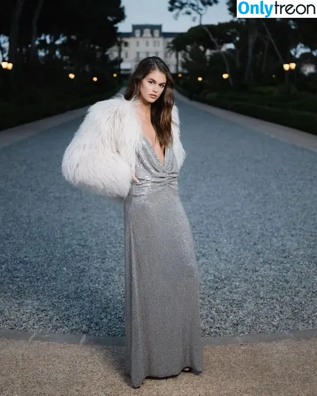 Kaia Gerber голая photo #0179 (KaiaGerber)
