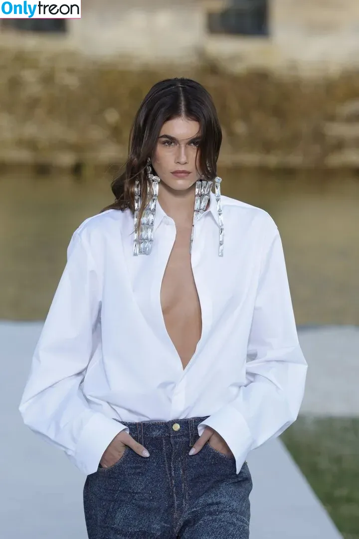 Kaia Gerber голая photo #0192 (KaiaGerber)