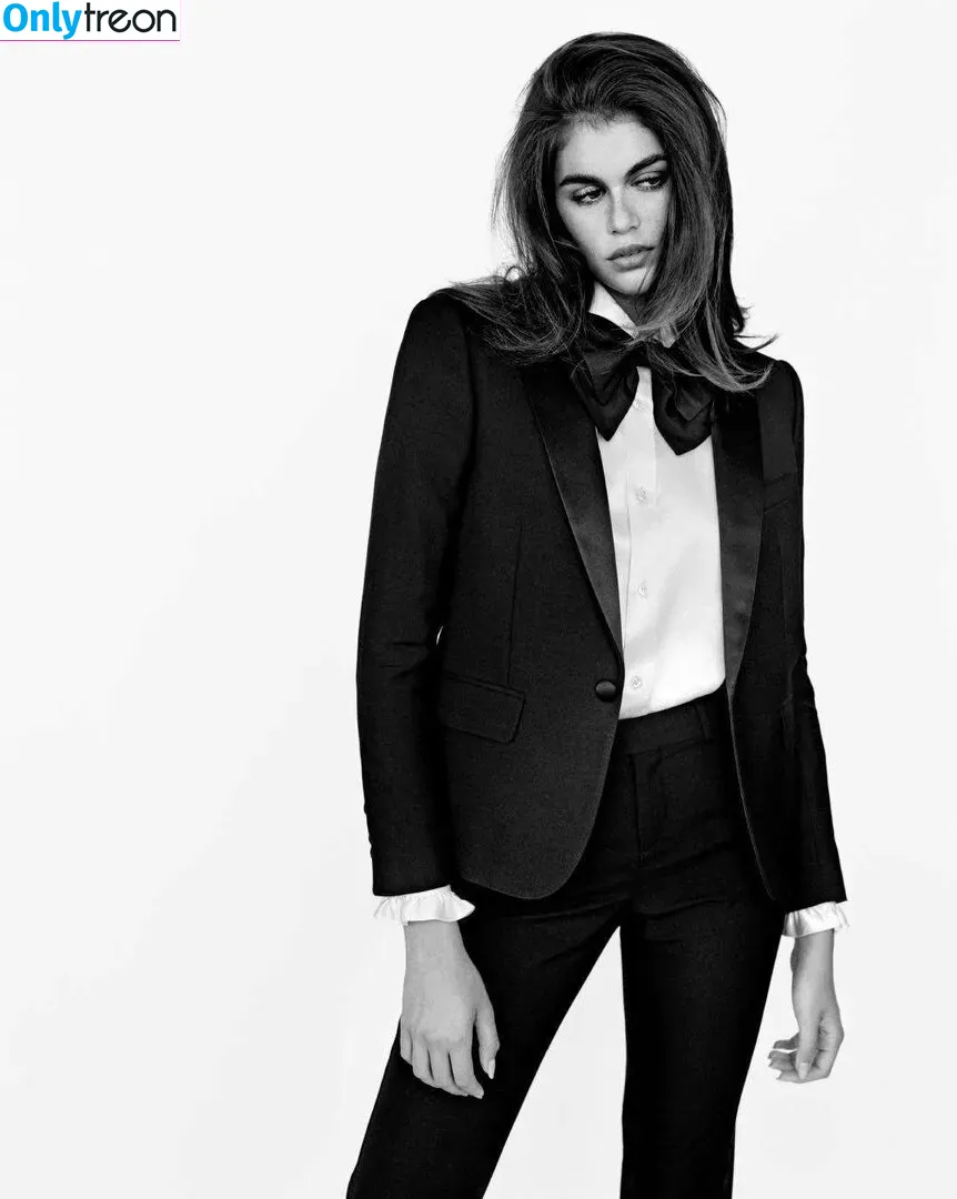Kaia Gerber голая photo #0207 (KaiaGerber)
