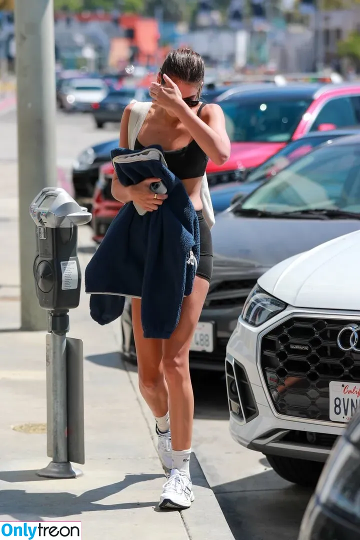 Kaia Gerber nude photo #0278 (KaiaGerber)