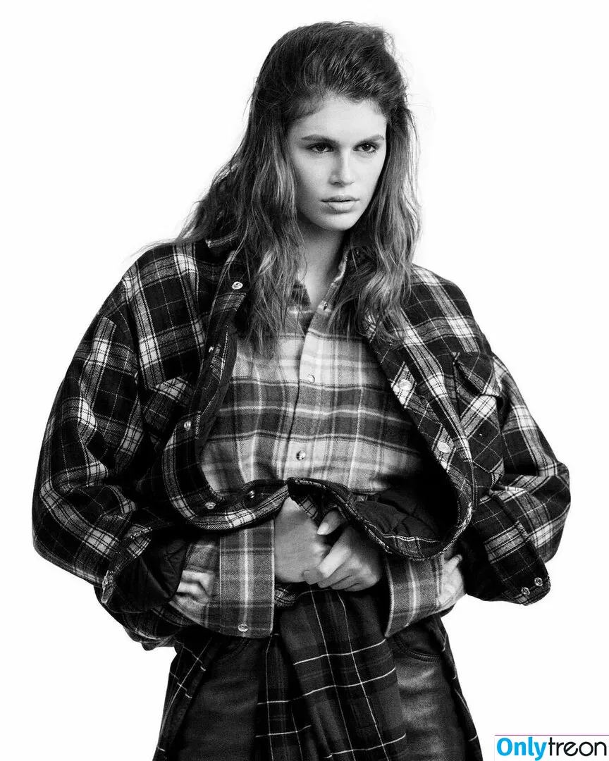 Kaia Gerber голая photo #0314 (KaiaGerber)