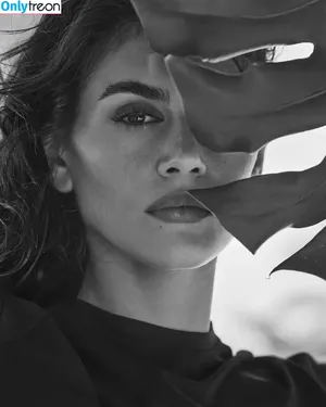 Kaia Gerber / KaiaGerber фото голая #1019