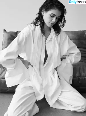 Kaia Gerber / KaiaGerber фото голая #1052