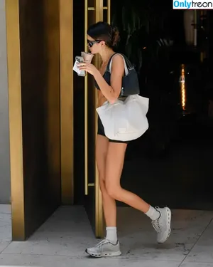 Kaia Gerber / KaiaGerber nude photo #1111