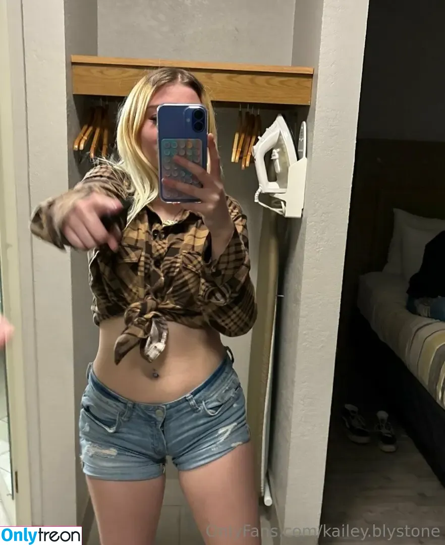kailey.blystone nude photo #0060 (kailey.blystone)