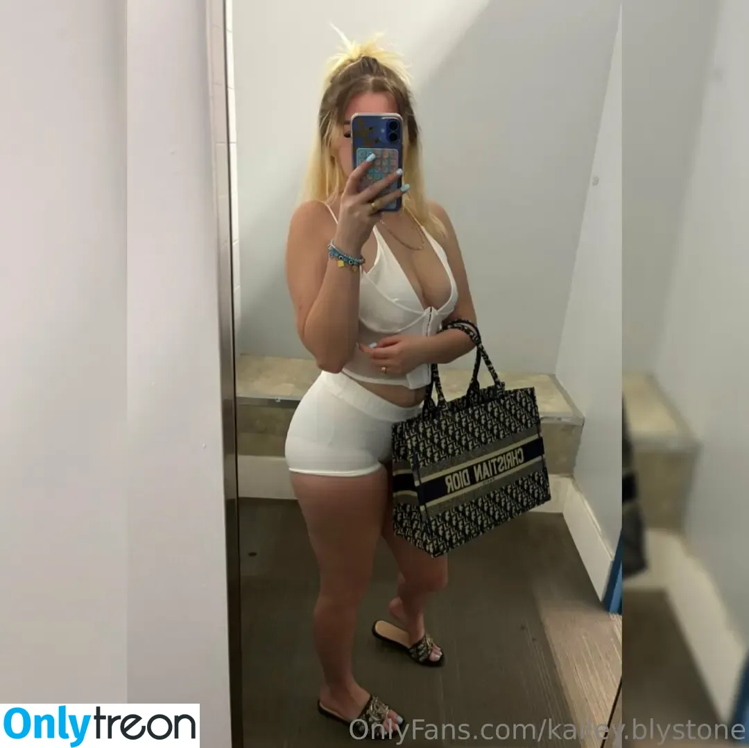 kailey.blystone nude photo #0064 (kailey.blystone)