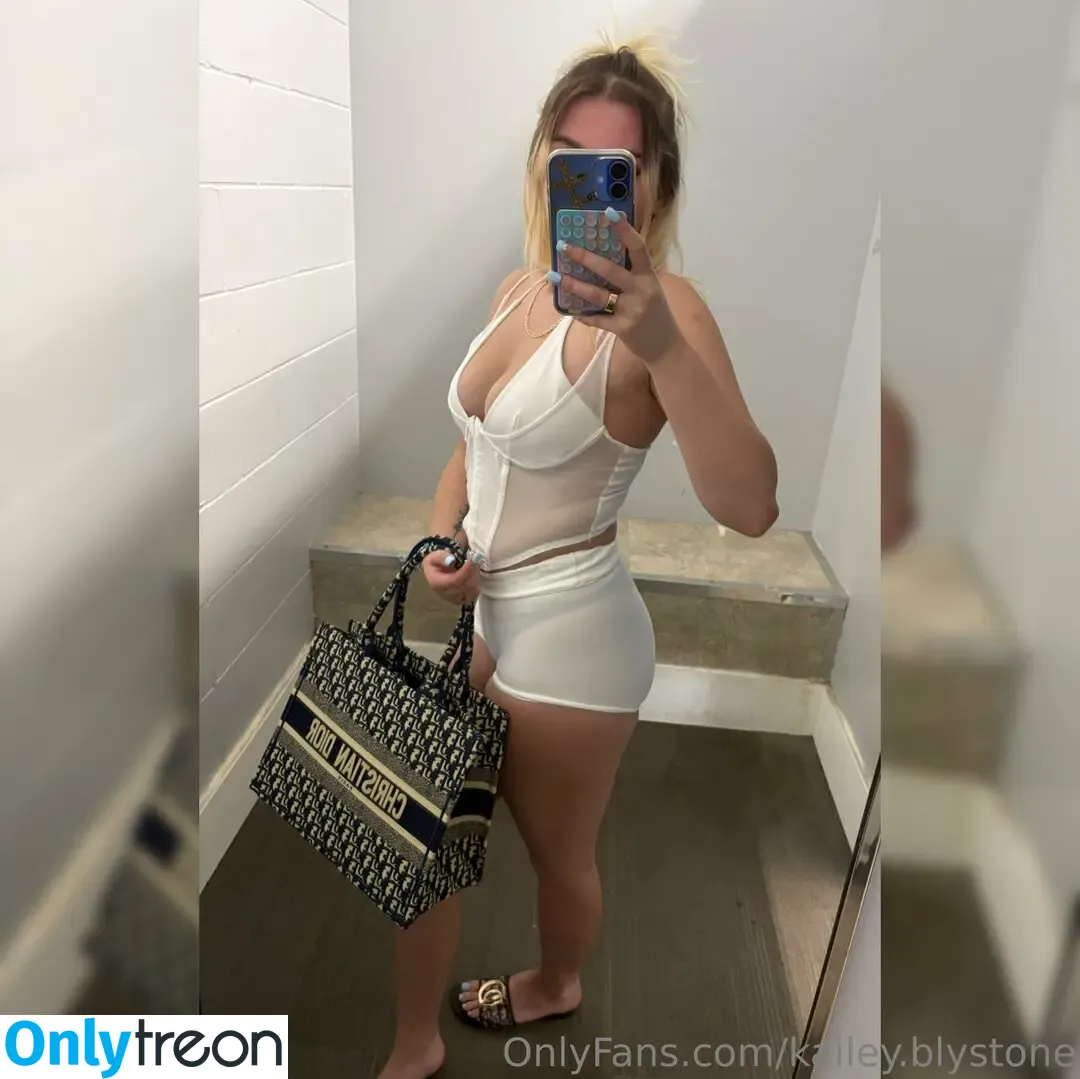 kailey.blystone nude photo #0067 (kailey.blystone)