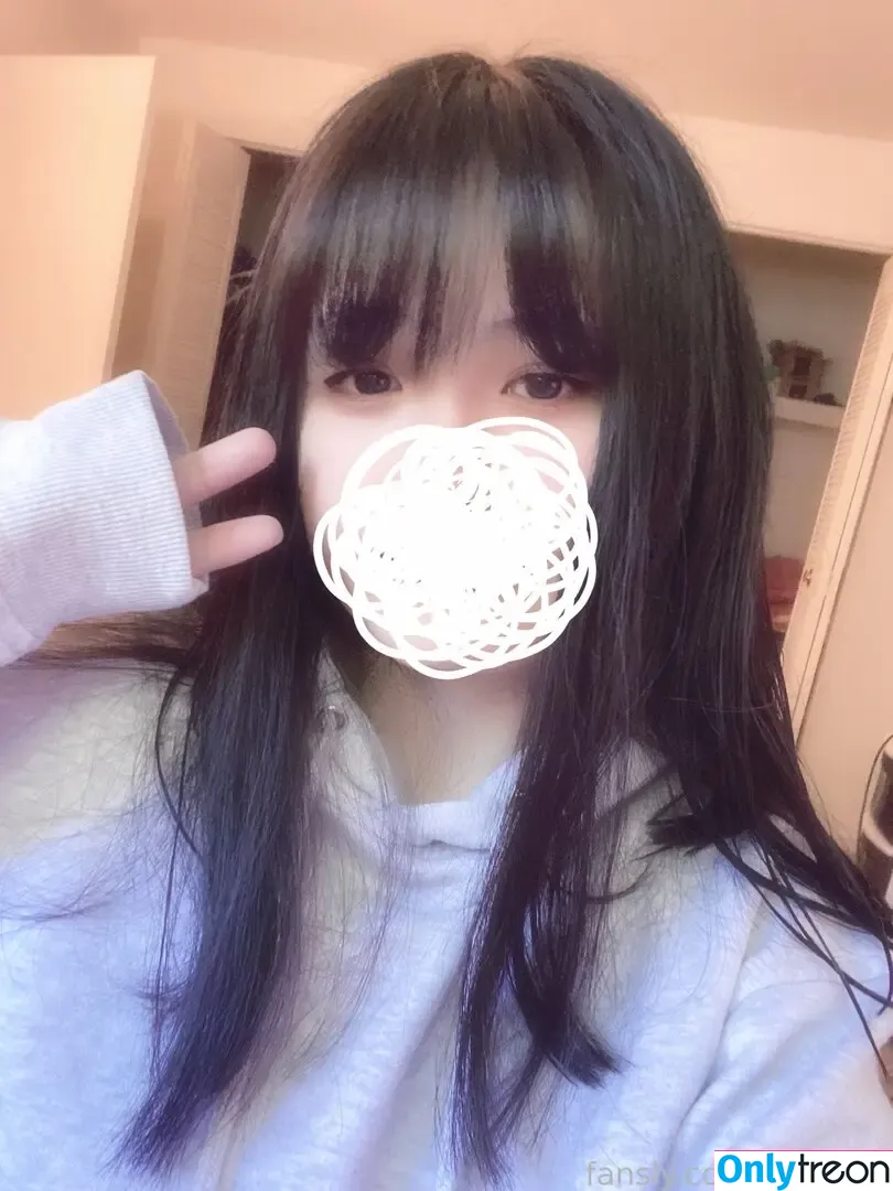 Kaimiho nude photo #0022 (_______kaimih0)