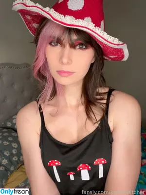 Kaitlin Witcher / kaitlinwitcher / piddleass nude photo #0918