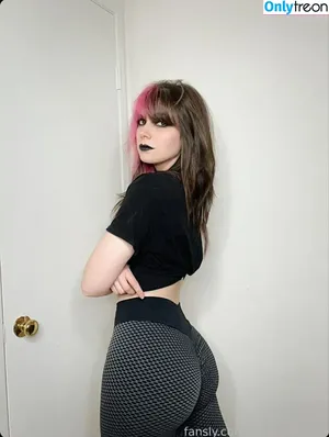 Kaitlin Witcher / kaitlinwitcher / piddleass nude photo #0927