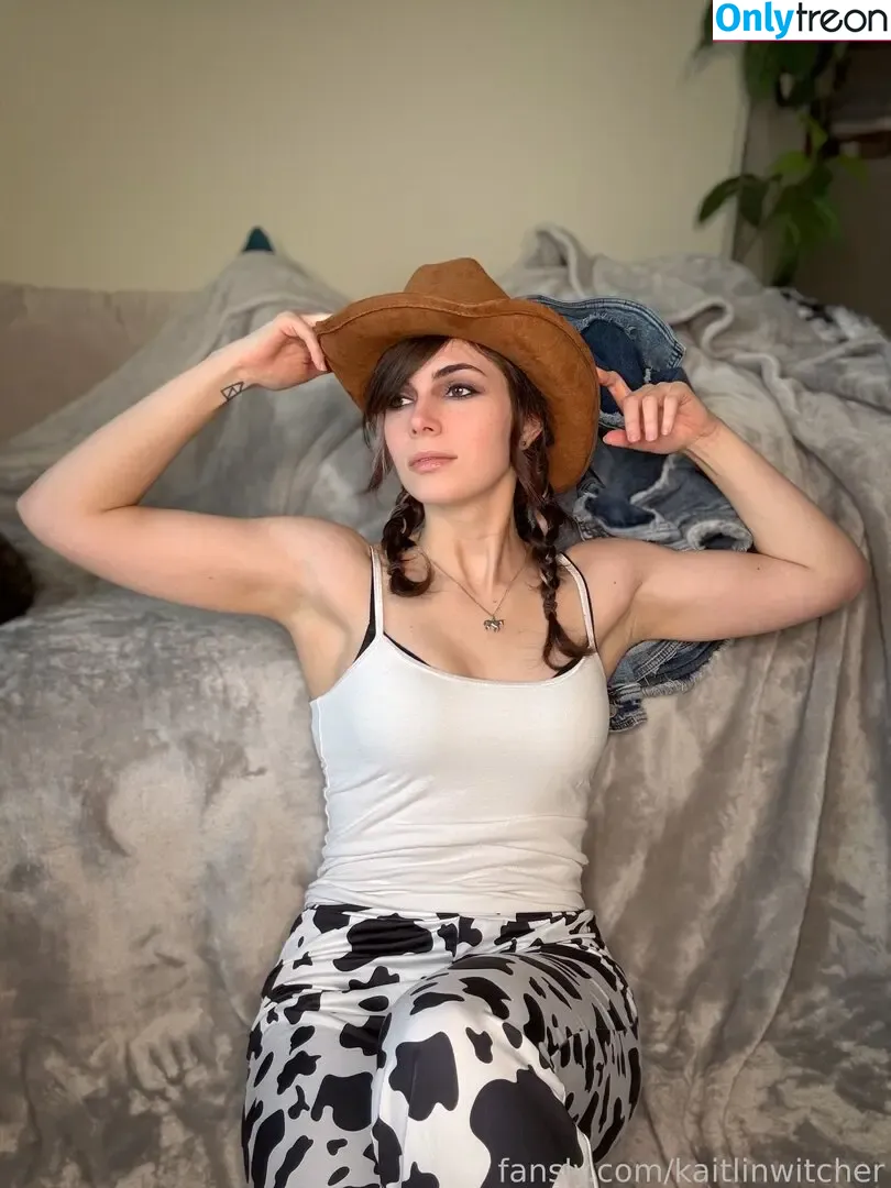 Kaitlin Witcher nude photo #1059 (kaitlinwitcher / piddleass)