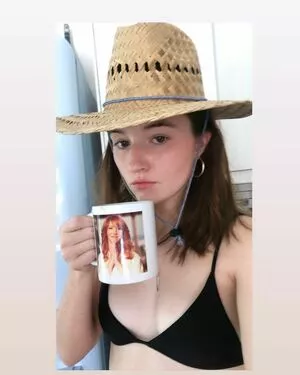 Kaitlyn Dever / KaitlynDever фото голая #0386