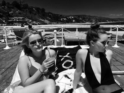 Kaitlyn Dever / KaitlynDever фото голая #0393