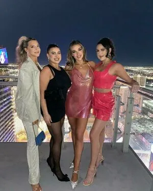 Kalani Hilliker / kalanihilliker фото голая #0364