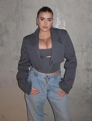 Kalani Hilliker / kalanihilliker фото голая #0376