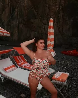 Kalani Hilliker / kalanihilliker фото голая #0612