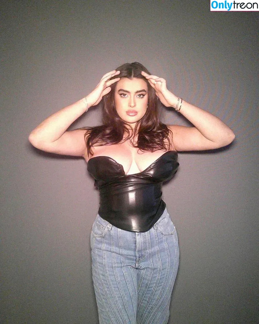 Kalani Hilliker голая photo #0392 (kalanihilliker)