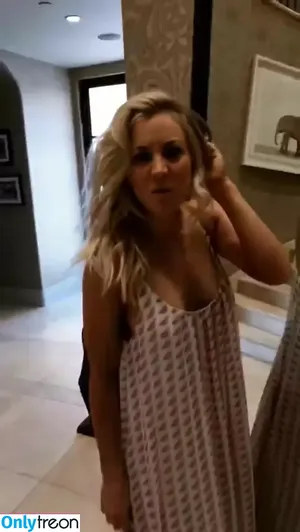 Kaley Cuoco / kaleycuoco фото голая #0626