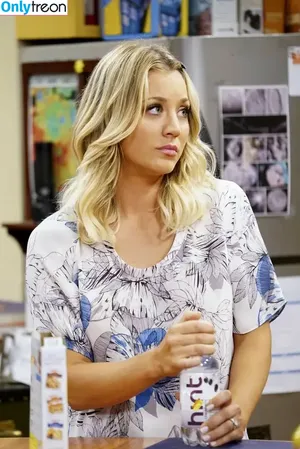 Kaley Cuoco / kaleycuoco фото голая #0686