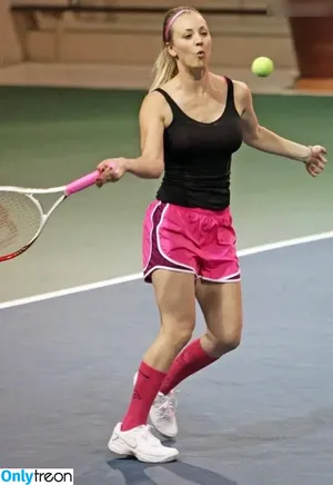 Kaley Cuoco / kaleycuoco фото голая #0976