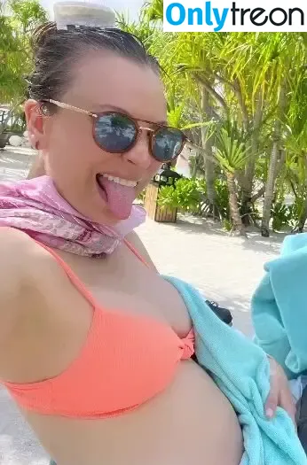 Kaley Cuoco голая photo #0420 (kaleycuoco)