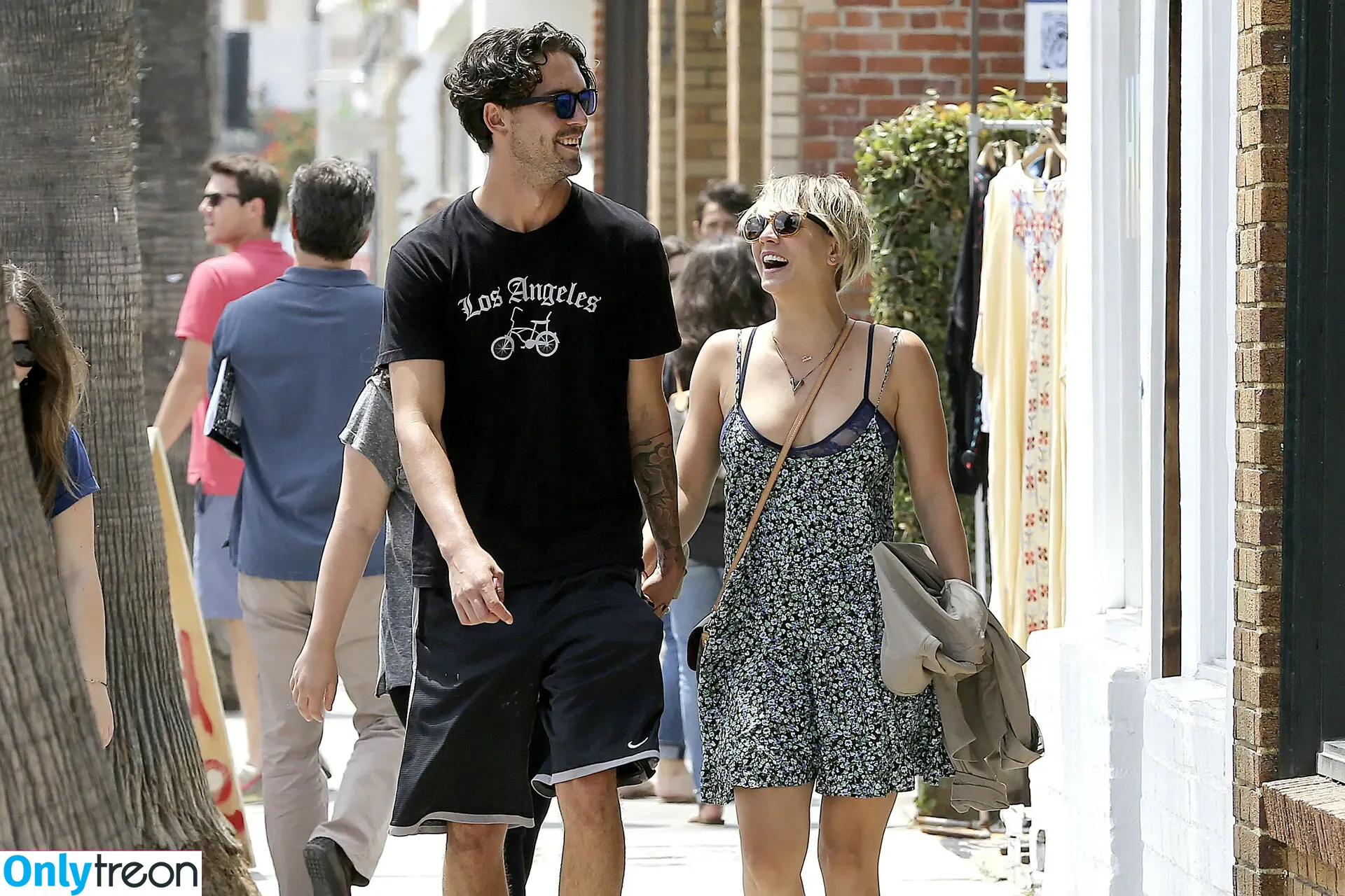 Kaley Cuoco голая photo #0646 (kaleycuoco)