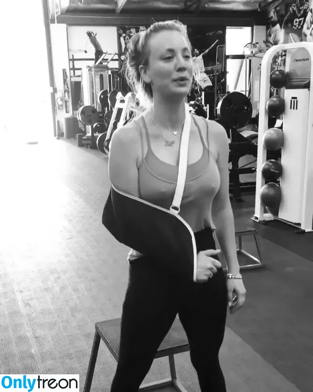 Kaley Cuoco голая photo #0659 (kaleycuoco)