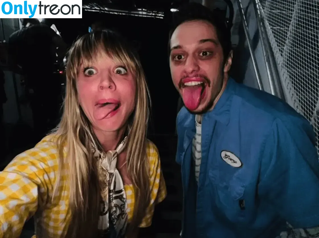 Kaley Cuoco nude photo #0688 (kaleycuoco)