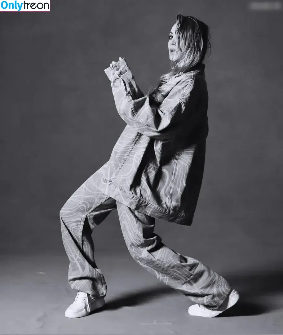 Kaley Cuoco голая photo #1028 (kaleycuoco)